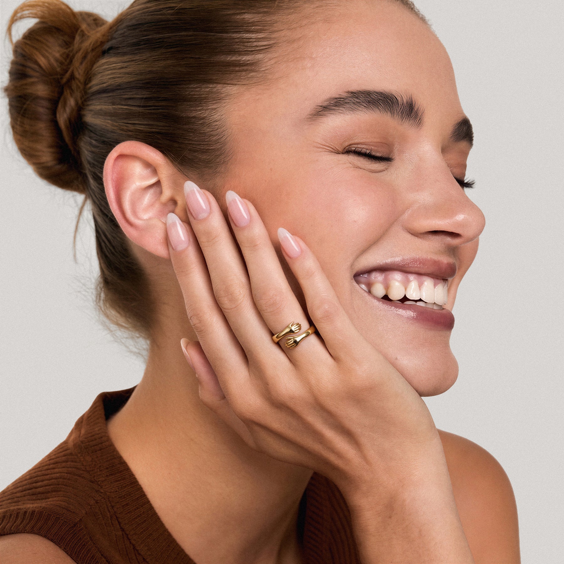 Hug The Rung The “Always With You” Hug Ring – Bentior