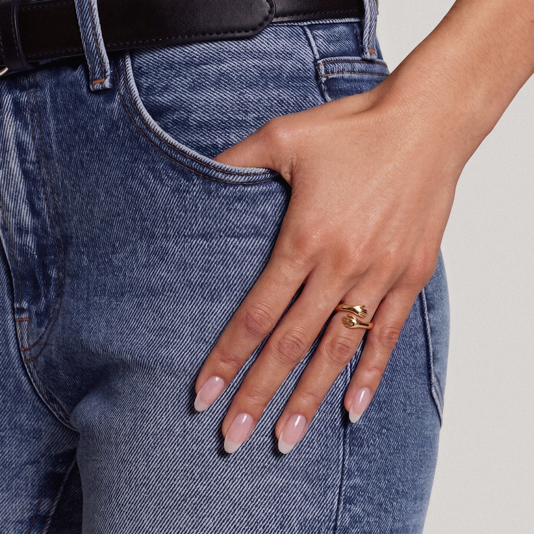 Hug The Rung The “Always With You” Hug Ring – Bentior